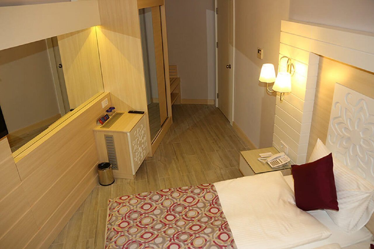 Sunmelia Beach Resort Hotel & Spa Kizilagac  Bagian luar foto
